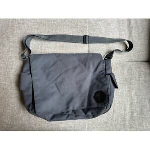Yves Saint Laurent Messenger‎ Bag YSL Gray Canvas Crossbody Shoulder Travel